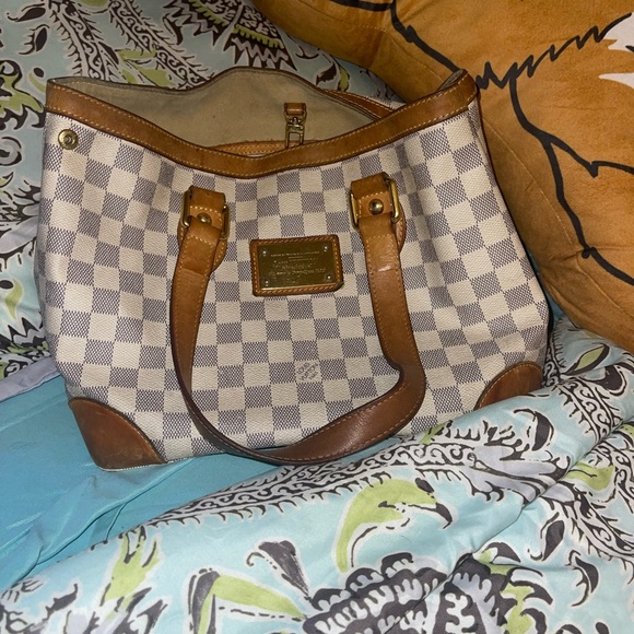 Authentic Louis Vuitton Hampstead PM - Picture 2 of 11